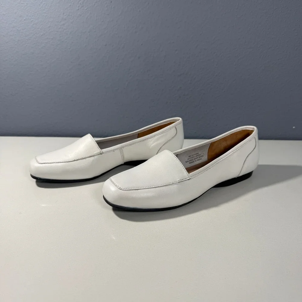 Array White Leather Women's Loafers